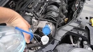 Как заправить в фокус омывающую жидкость