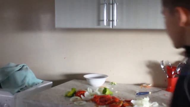 Русские Инструкции #6 "Волшебный салат" смотреть онлайн