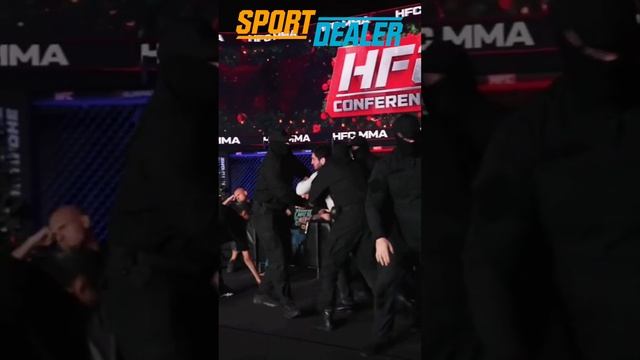 ДРАКА ВЕНОМА И КАМИЛ КАРАТЭ!!!!