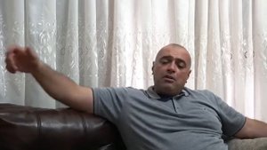 Смешной анекдот от Гарика | Мужик купил попугая алкаша