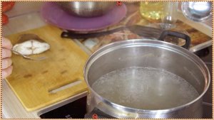 Рыбный суп с помидорами. Уха из головы карпа.