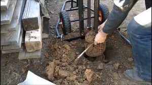 обычным бензобуром бурим на глубину 2,3м закрепив его на стойке высотой 2м.