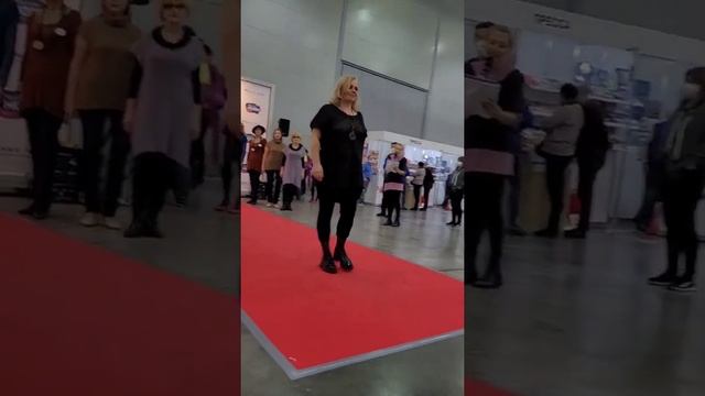 Мой первый модный показ. Коллекция "Горожанка" смотреть онлайн