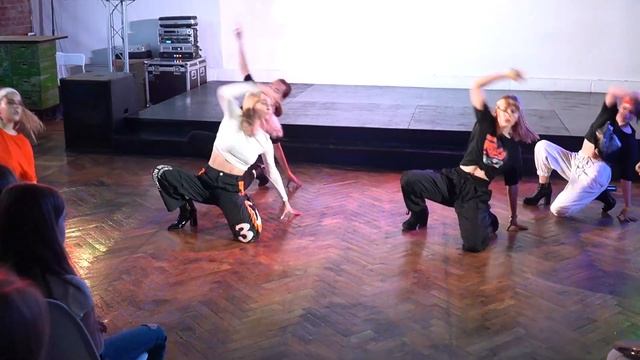 Girly hip-hop.Преподаватель Екатерина Британова