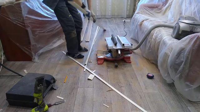 Роспуск телескопического наличника на верхнем столе торцовочной пилы смотреть онлайн