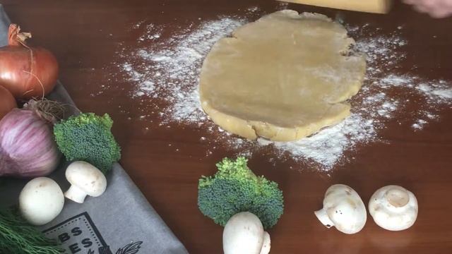 Киш с курицей и брокколи. Chicken and broccoli quiche. смотреть онлайн