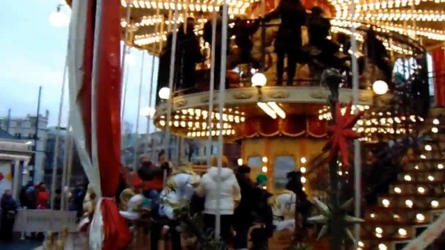 карусель у Красной площади смотреть онлайн