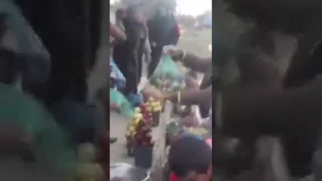 БОЗОРИ ГУЛАКАНДОЗ