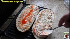 Легкий завтрак от мужа.  Готовит на гриле GF 060