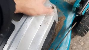 Газонокосилка электрическая Klever 1800 Вт - гудит, но не работает.