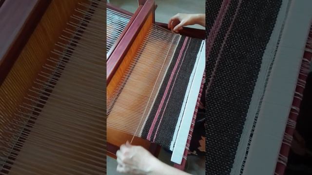 Ткачество на настольном ткацком станке