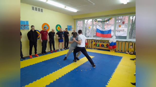 Работа с родителями по физической культуре в МАДОУ "Детский сад комбинированного вида №1" смотреть онлайн