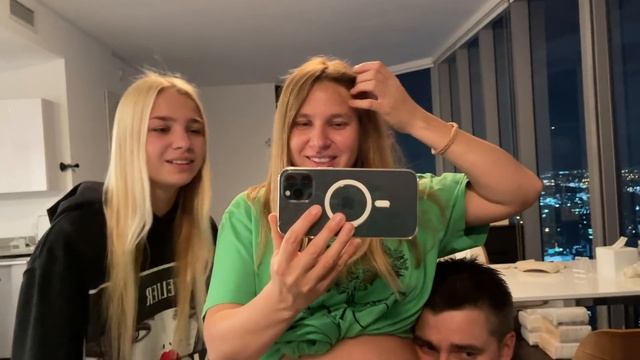 МАМА РОЖАЕТ! ПАПА ПЛАЧЕТ. У МАРГАРИТЫ ШОК смотреть онлайн