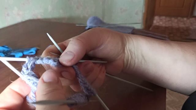 УРОК ДЛЯ НАЧИНАЮЩИХ часть 1, вяжем женские носки 38-39 размер (бабушки Варвары носки).