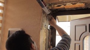 Правильная установка входной двери коттеджа