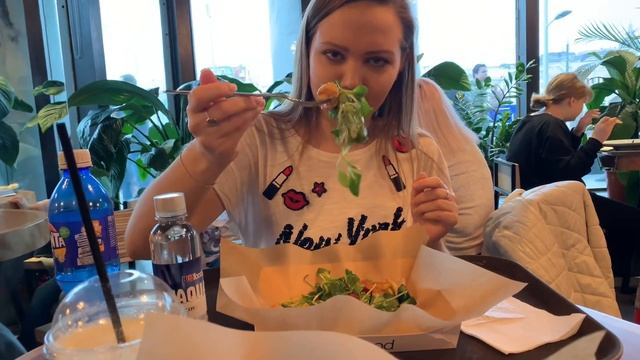 Ресторан Ольги Бузовой BUZfood ? Наш первый визит! смотреть онлайн