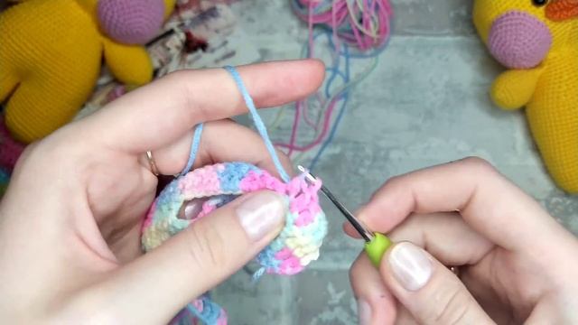 МК ПЛАТЬЯ для уточки ЛАЛАФАНФАН! Подобное описание вязание крючком. #мк #амигуруми #вяжуигрушки смотреть онлайн