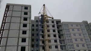 Как разбирается башенный кран Подробное видео демонтажа крана на стройке ЖК Спортивный Харьков 2021