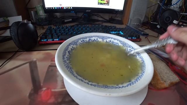 Как я живу на 1000 рублей в месяц?Очень дешёвое питание.Как выжить на тысячу рублей в месяц.День 23 смотреть онлайн