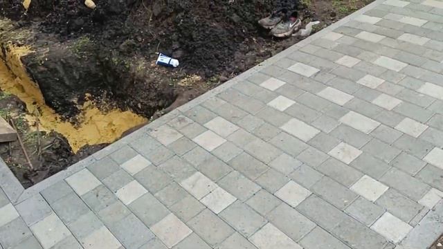 КАК УСТАНОВИТЬ ЛИВНЕВКУ ИЗ ДОЖДЕПРИЕМНИКОВ ВОКРУГ ЧАСТНОГО ДОМА