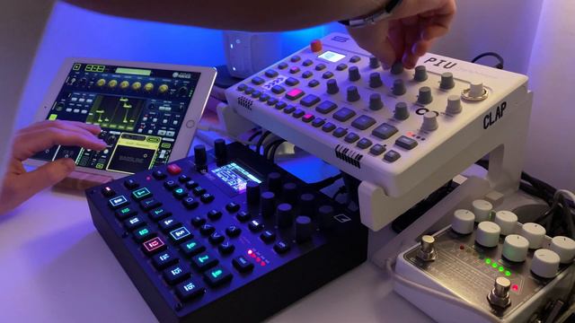 ONE PATTERN ACID TECHNO - (Syntakt | Model Samples | Pure Acid on iPad) смотреть онлайн