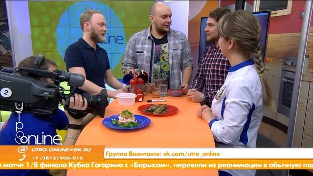 Утро_Online повар готовит завтрак БОГАТЫРЯМ! смотреть онлайн