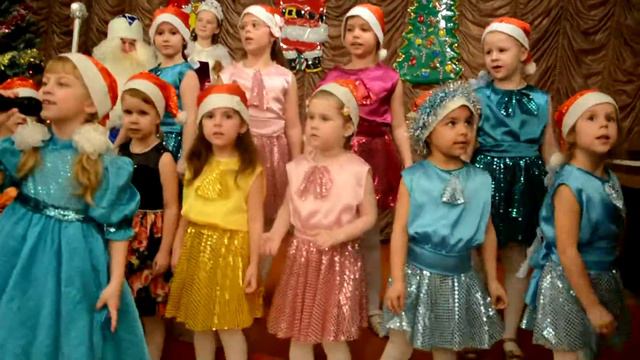 Лиза исполняет песню смотреть онлайн