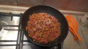 РИС С КОПЧЕНОЙ КОЛБАСОЙ, ВСЁ БЛЮДО В ОДНОЙ СКОВОРОДЕ