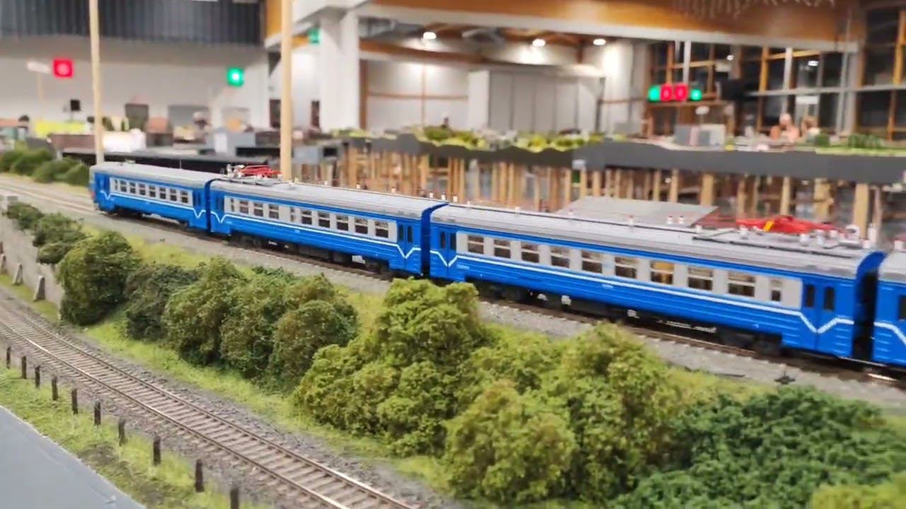 ЭР9Е-600 проходящий смотреть онлайн