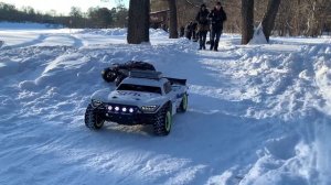 Traxxas Summit зимняя покатушка в Кузьминках! Башинг и оффроад!