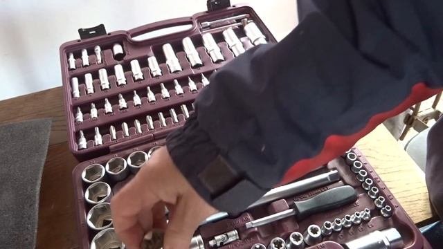 И такое бывает - Набор инструмента универсальный - 108 предметов