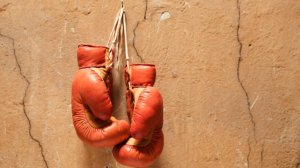 Грязный нокаут: МОК исключил IBA из списка признанных федераций