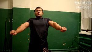 Работают ли широчайшие в жиме лежа и как ими жать