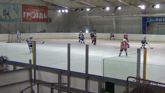 3 период ХК Кристалл Саратов 2004 - ХК Заречье Н.Новгород 2004 (4-6) смотреть онлайн