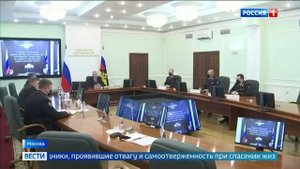 Владимир Колокольцев поздравил сотрудников МВД России, удостоенных государственных наград