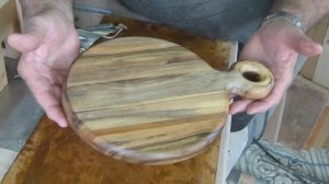 Как сделать простую разделочную доску своими руками....и станками)))))