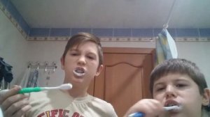 Почистить зубы 100 раз челендж