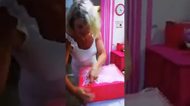 Мой подарок, полный косметики Бьюти бокс,  от любимой компании AVON!