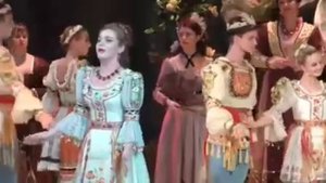 Вилья из оперетты Легара Весёлая вдова, исполняет Светлана Дюдина