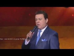 Иосиф Кобзон вручает премию Роману Карцеву (Премия "Скрипач на крыше") (01.12.2013)