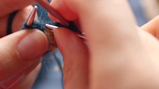 ПРОСТЕЙШАЯ ШАПКА "Scuro" СПИЦАМИ. КОНСТРУКЦИЯ на любой размер из любой пряжи. Casagrande Angora 80