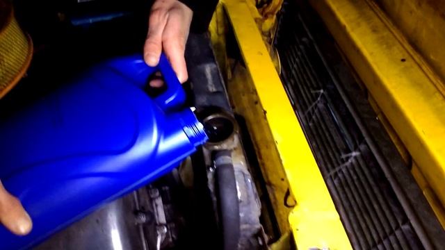 Как правильно заливать охлаждающию жидкость смотреть онлайн