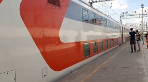 Прибытие ЭП2К-463 со скорым поездом №175Ч сообщением Санкт-Петербург – Москва