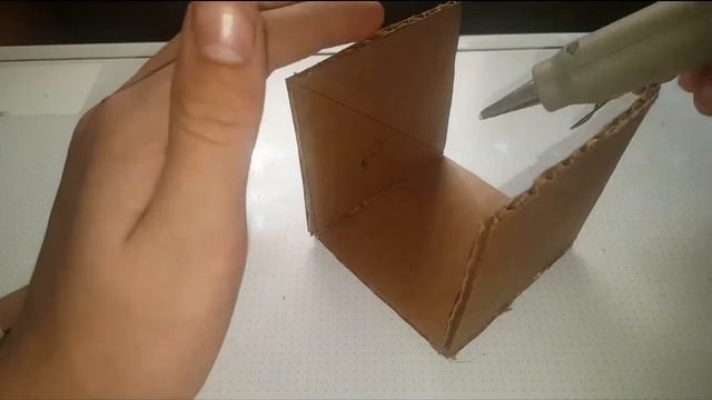 СВОИМИ РУКАМИ (ШКАТУЛКА, КАПИЛКА) ИЗ КАРТОНА смотреть онлайн