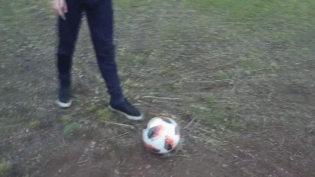 Как закрутить мяч (ответ тут) смотреть онлайн