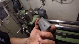 пилю токарным , самодельные ластохвост салазки на маленький станочек