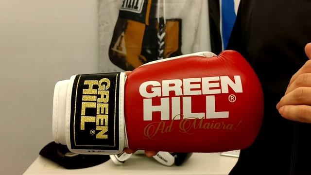 拳套評測 03 - GREENHILL Legend 上篇 смотреть онлайн