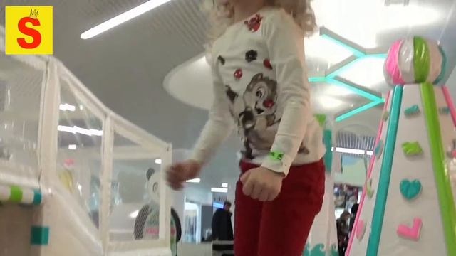 Идем в детский развлекательный центр!