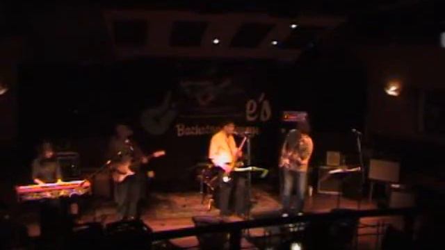 Hip Hug Her смотреть онлайн