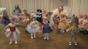 Танец хлопушек 2 младшая группа. Филиал № 1 МБДОУ № 152 г. Пензы. Постановка - Ефимова К.Ю.